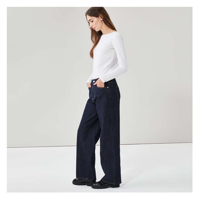 Women's Dark Wash Straight Leg Jean